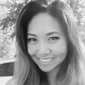 Meet your Posher, Jenn